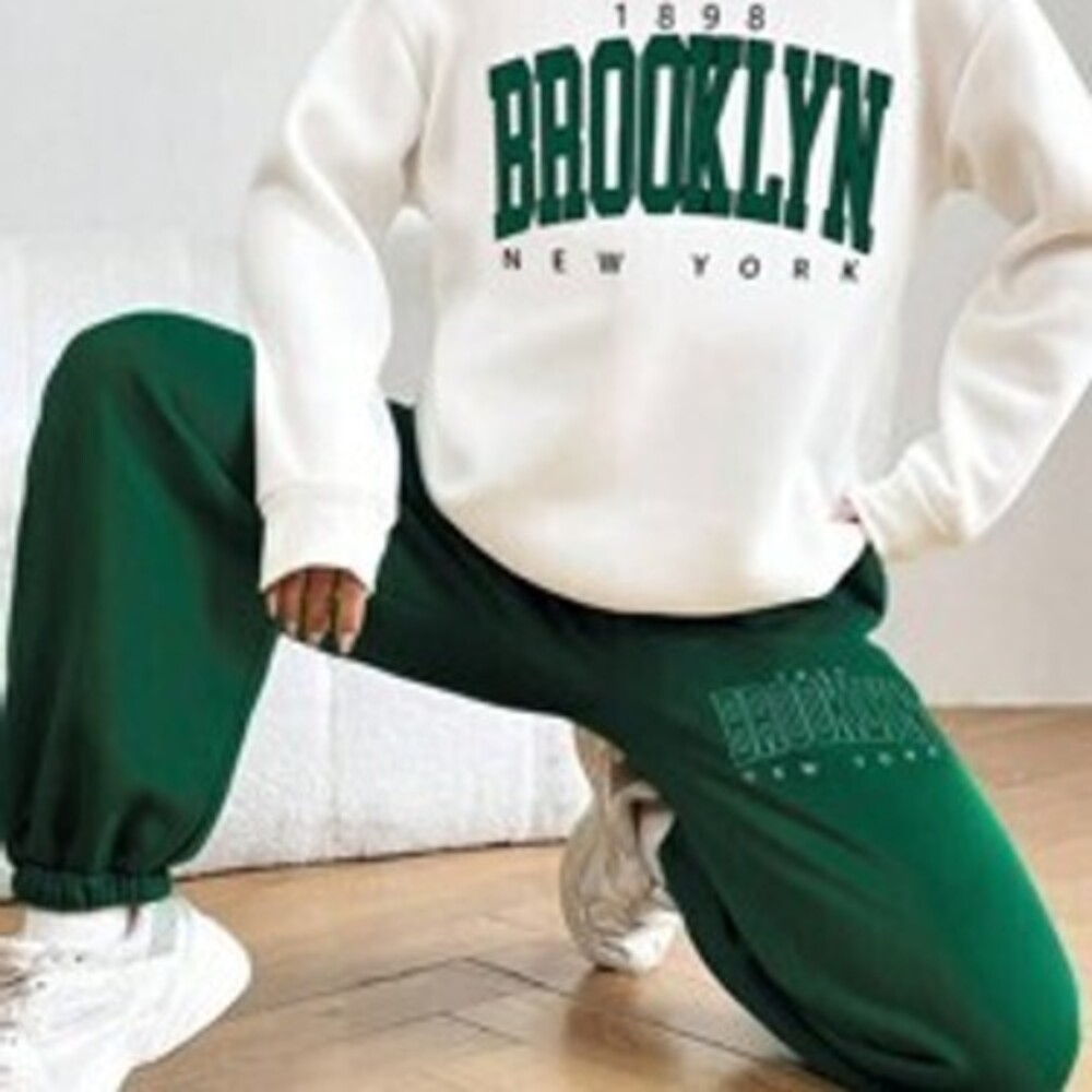 SHEIN EZwear Women'S Letter Printed Round Neck Sweatshirt And Sweatpants Set